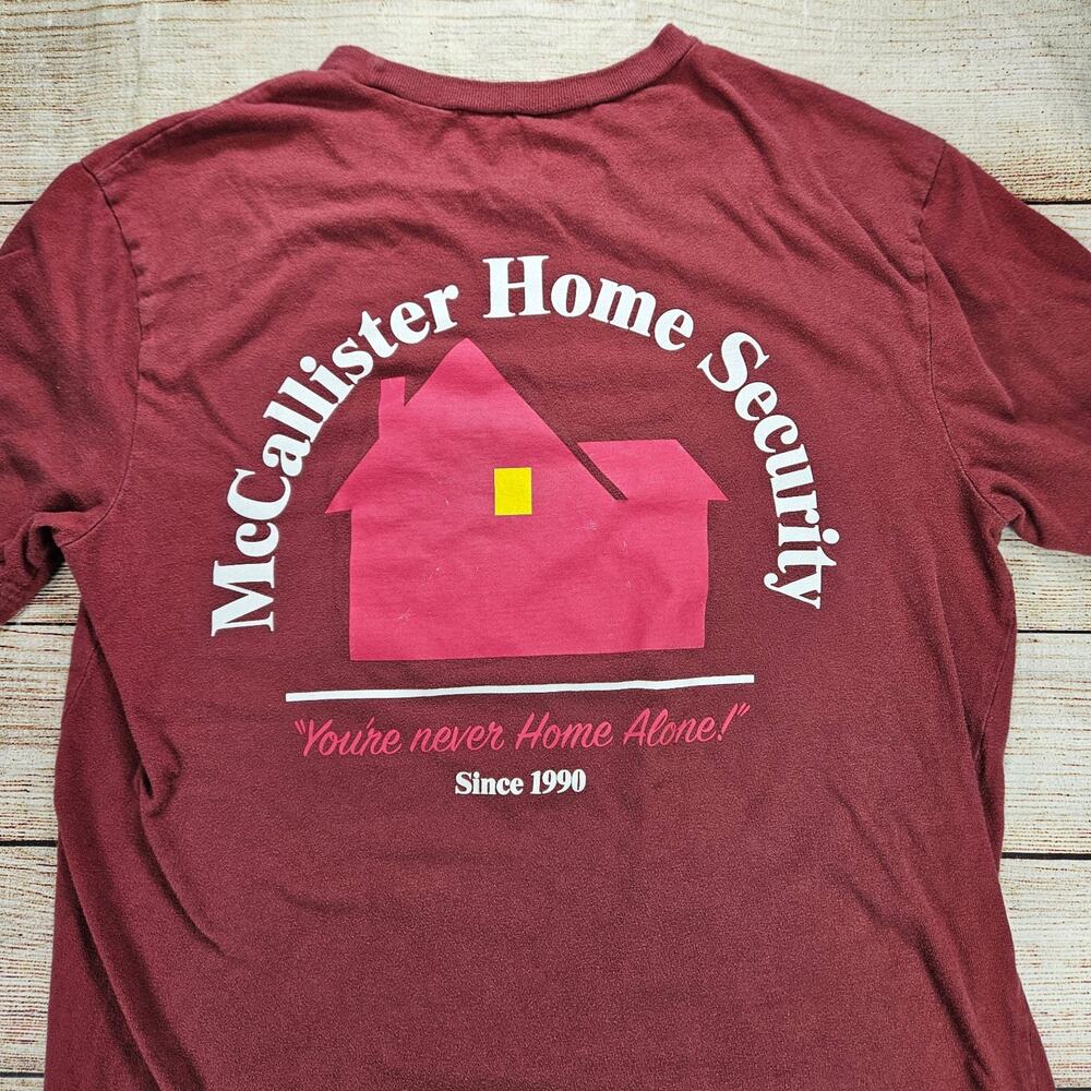 Home Alone McCallister Home Security T-Shirt Men's Maroon Large Cotton Tee